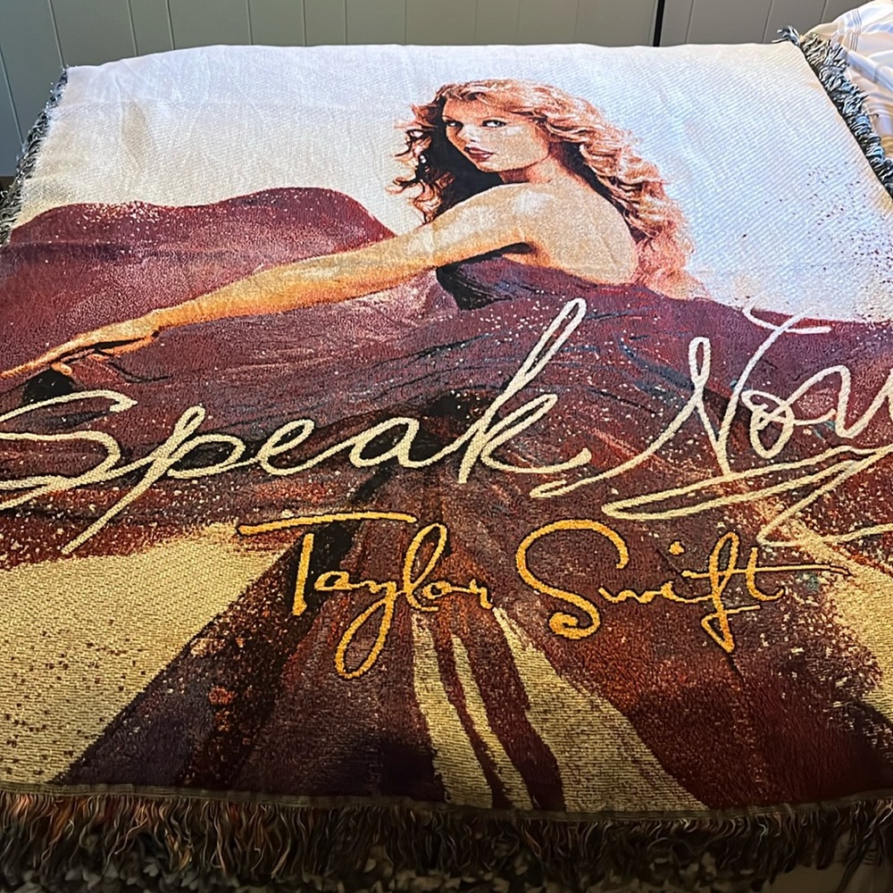 Taylor Swift Speak Now Blanket